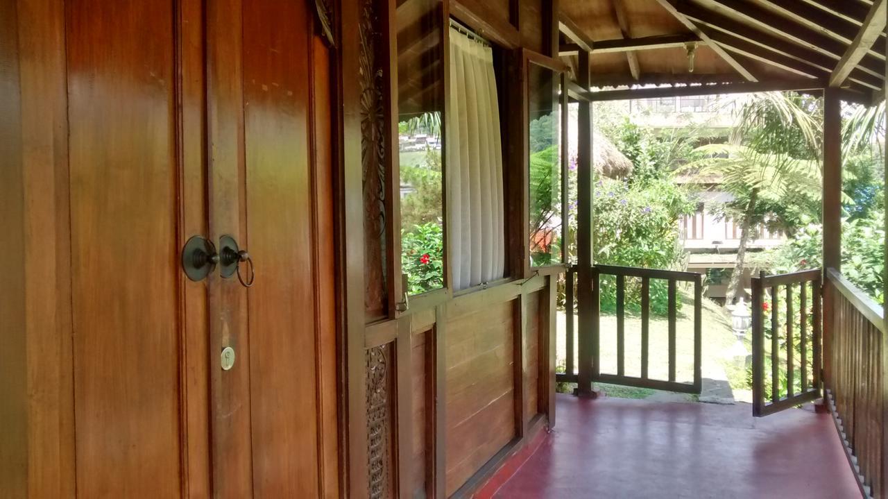 Hotel La Oma Lembang Exterior foto